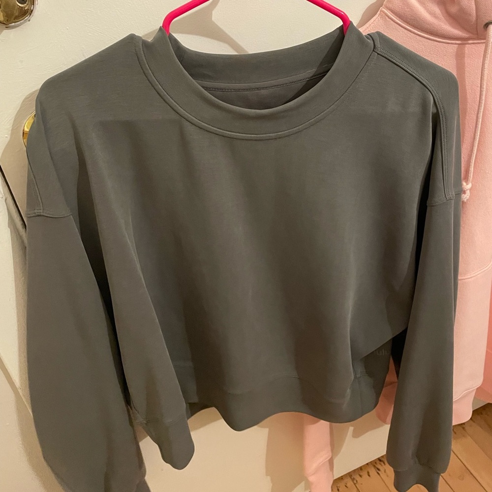 Lululemon Oversized Cropped Sweatshirt